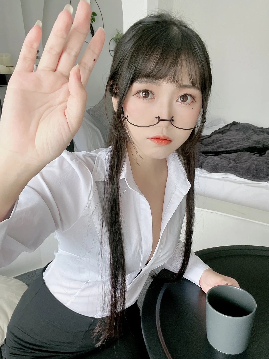 不呆猫 - 黑丝包臀OL [24P,5V-908MB] tg@simisebaisi 【丝足阁】007.webp